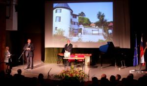 ON IMG_7854.JPG Ob podpisu listine o sodelovanju med prijateljskima občinama in občani  F Jože Miklavc